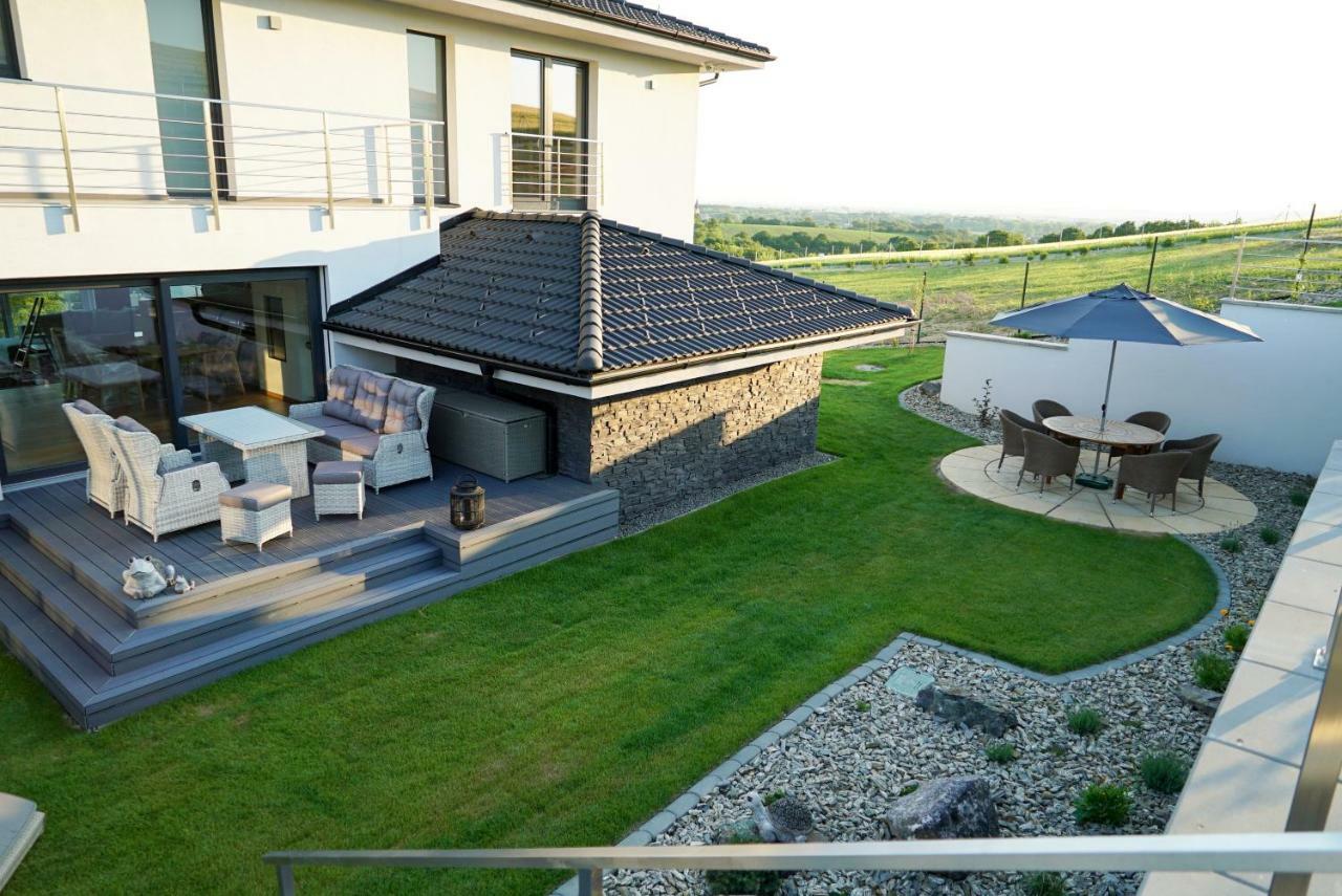 Luxury Villa Moravany nad Váhom المظهر الخارجي الصورة