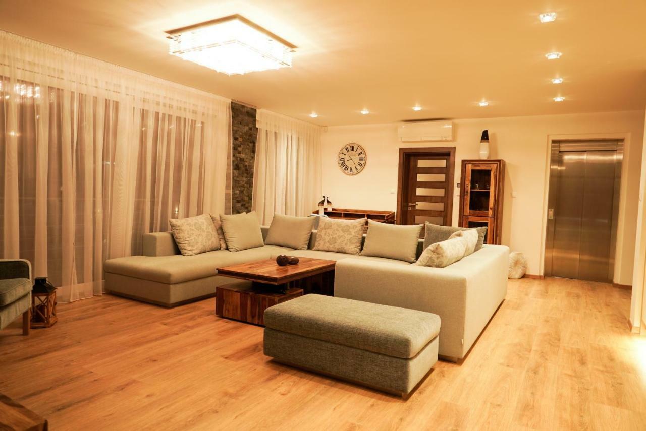 Luxury Villa Moravany nad Váhom المظهر الخارجي الصورة